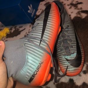 MERCURIAL SOCCER CLEATS